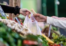 Los precios de los alimentos se aceleraron un 3,3% en febrero