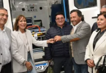 El Gobernador entregó nuevas ambulancias y ya suman 106 durante la gestión