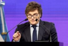 El Gobierno vetó oficialmente las leyes de aumento a jubilados y emergencia en discapacidad