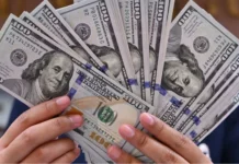 Con un dólar intervenido: la city ve impacto en el riesgo país y empieza a dudar sobre la capacidad de pago de la deuda
