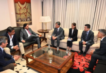 El gobernador Gustavo Sáenz mantuvo una reunión con el presidente de POSCO Argentina.