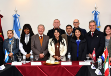 Autoridades consulares, la Dirección Nacional de Migraciones y el Registro Civil acordaron trabajar en conjunto para agilizar trámites