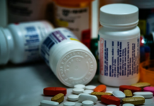 ANMAT establece la condición de venta libre de diez remedios farmacéuticos activos